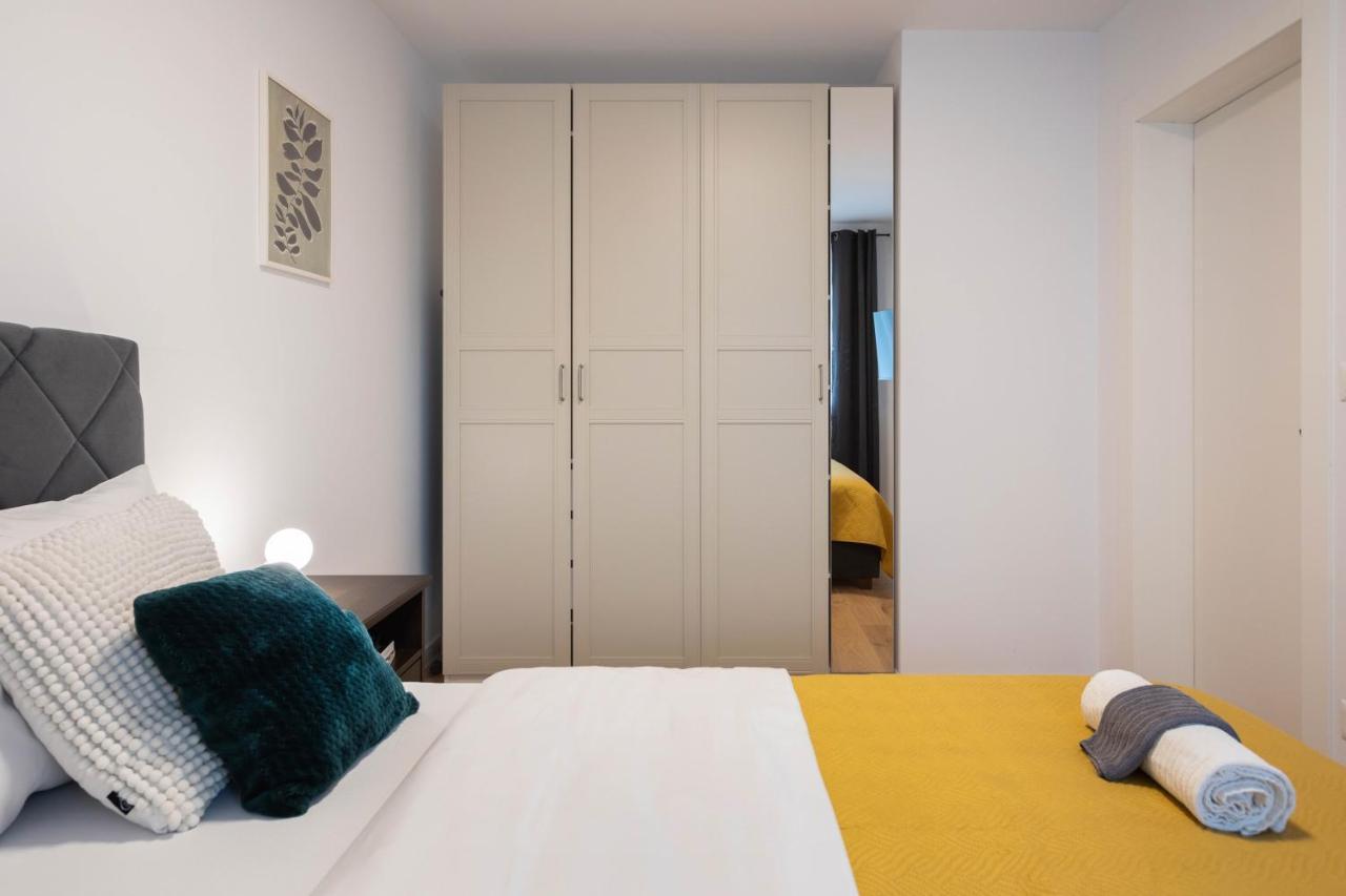 Design 2Bdr Apartment With Balcony- Free Parking 자그레브 외부 사진