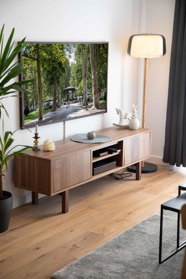 Design 2Bdr Apartment With Balcony- Free Parking 자그레브 외부 사진