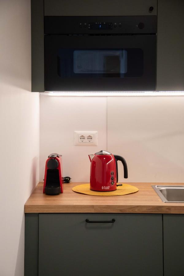 Design 2Bdr Apartment With Balcony- Free Parking 자그레브 외부 사진